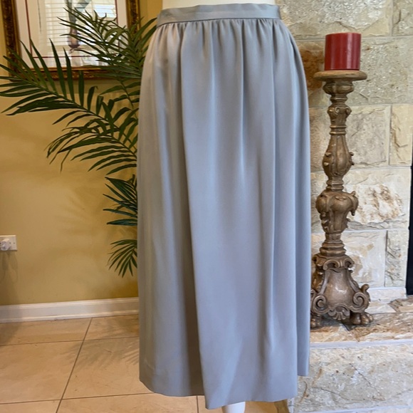 NWOT Vintage David Hayes Pale Grey Suit - Picture 8 of 16